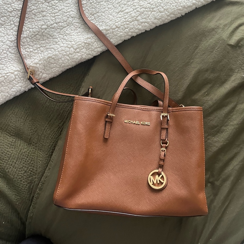 MICHAEL KORS Medium Brown Leather Square Bag, with crossbody strap